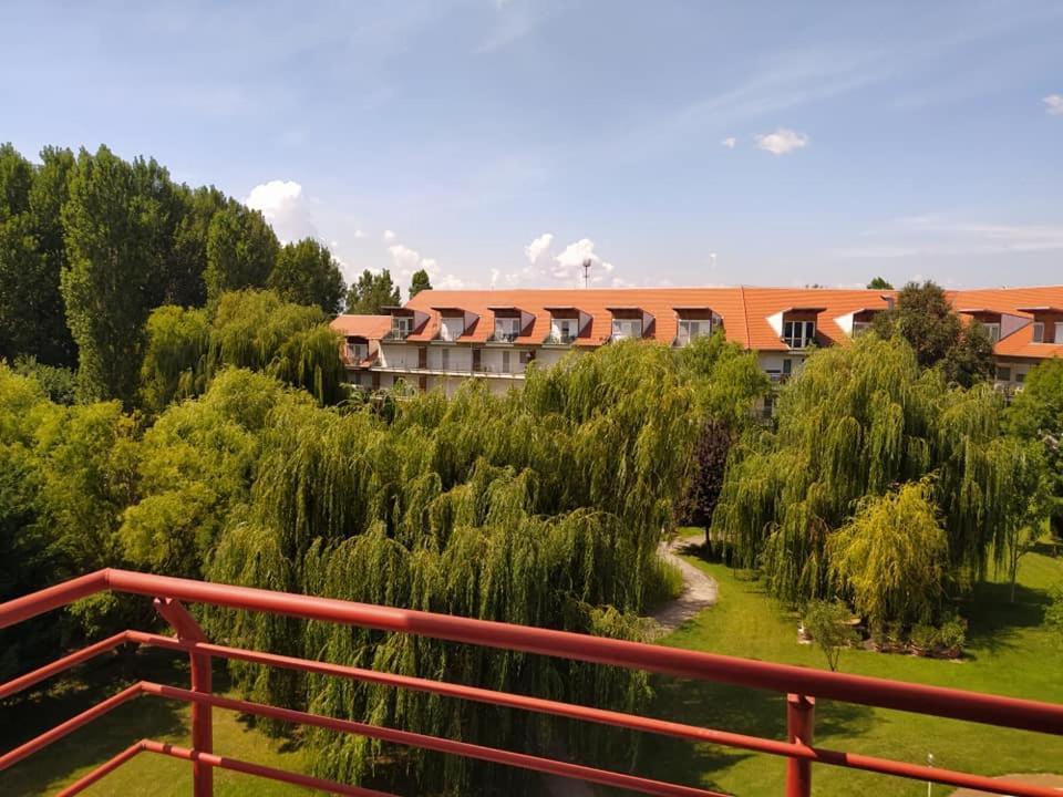 Cserke-Thermal Apartman Cserkeszőlő Bagian luar foto